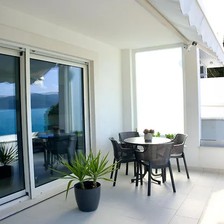 Marta Apartment *