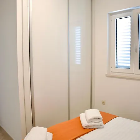 Marta Apartment *